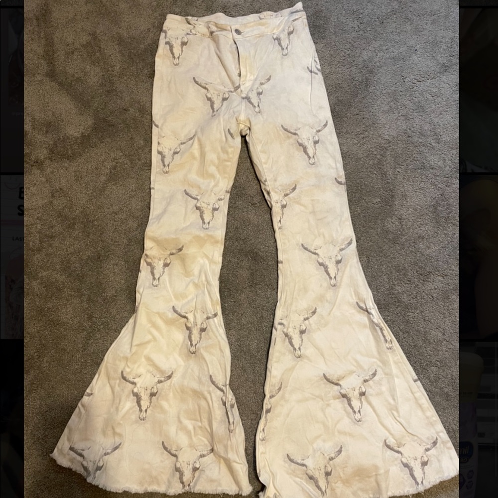 Bull Skull Flare Jeans